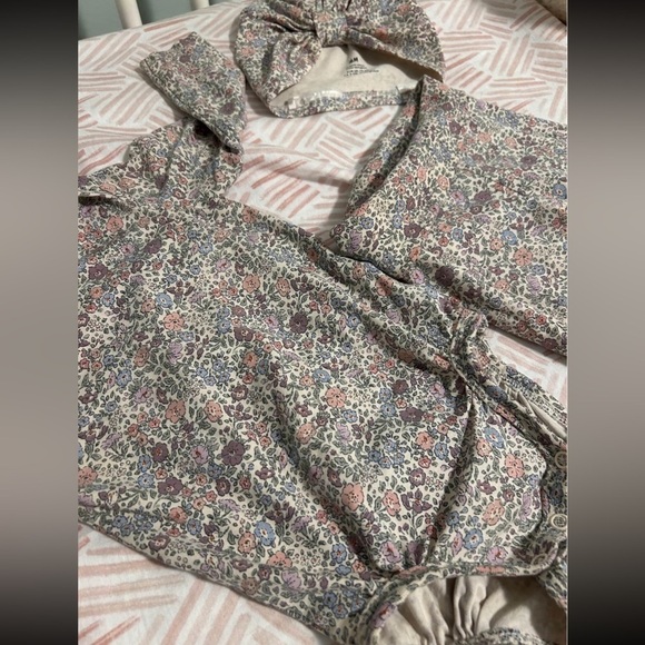 H&M EUC Outfit with Turban 4-6 mo - Picture 3 of 3
